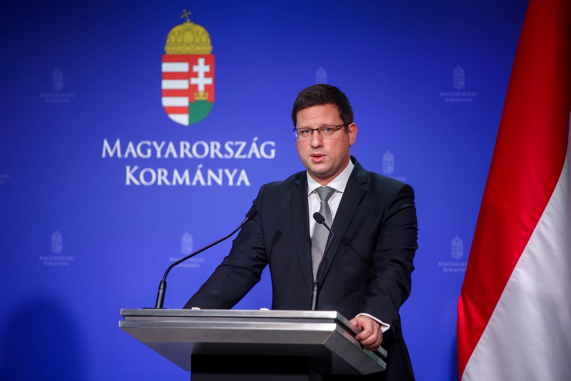 „Azok vannak többségben az Európai Unióban, akik a háború pártján állnak”