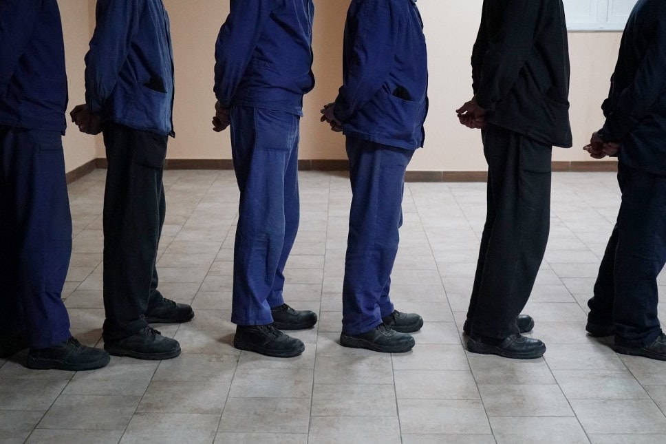 A Munkáspárt bűnözők helyett kormánykritikusokkal tölti meg a börtönöket