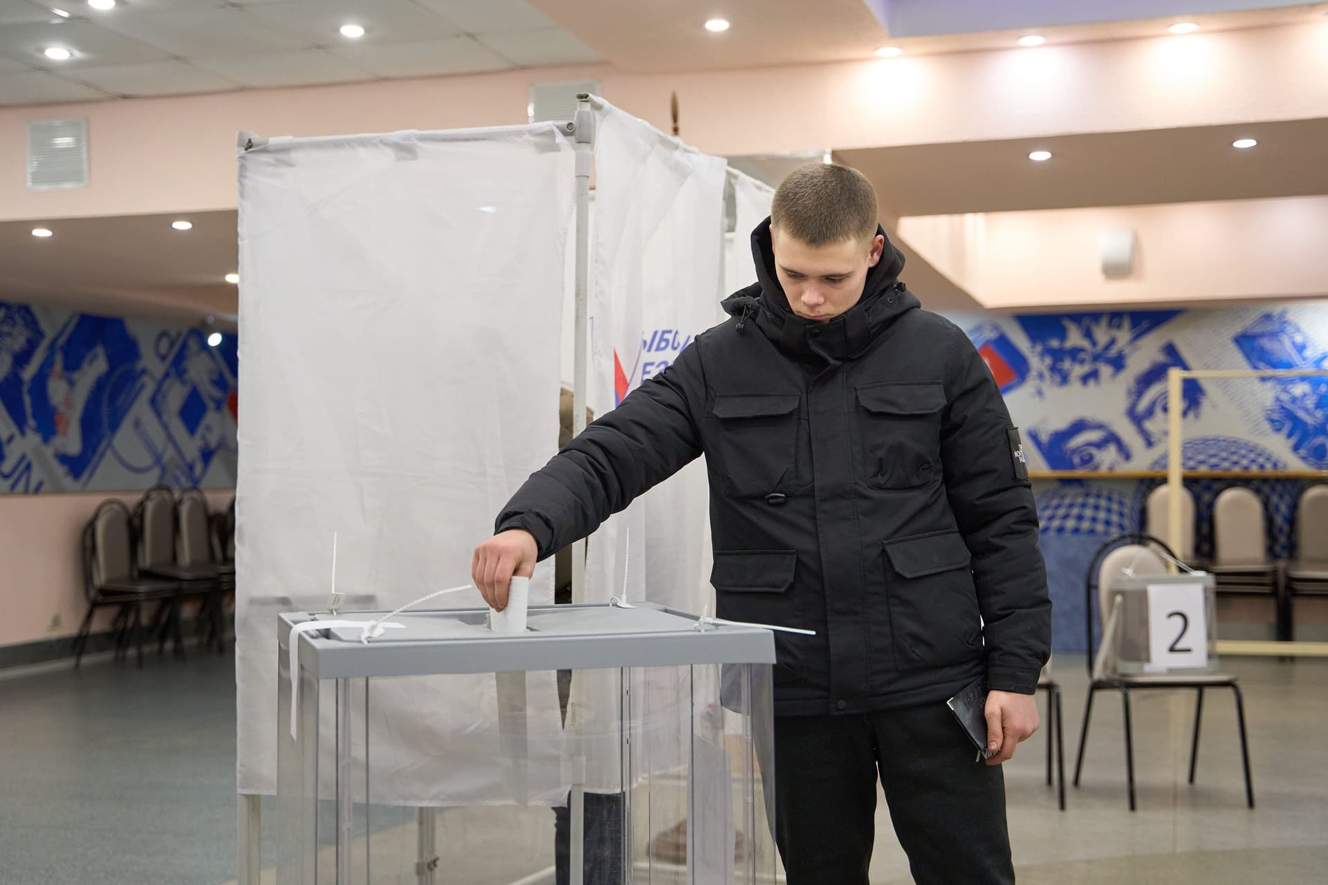 Orosz képviselő: A Nyugat felvette a megfélemlítést a beavatkozás eszköztárába