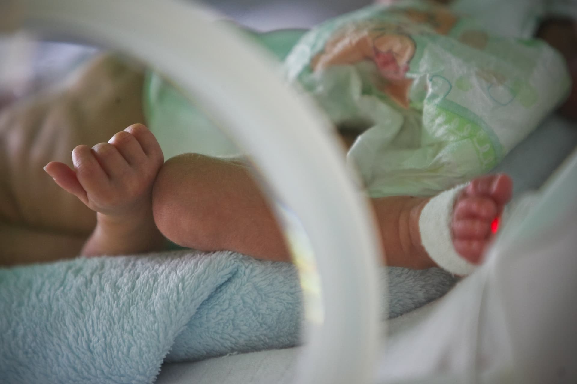 Újszülöttet hagytak a babamentő inkubátorban