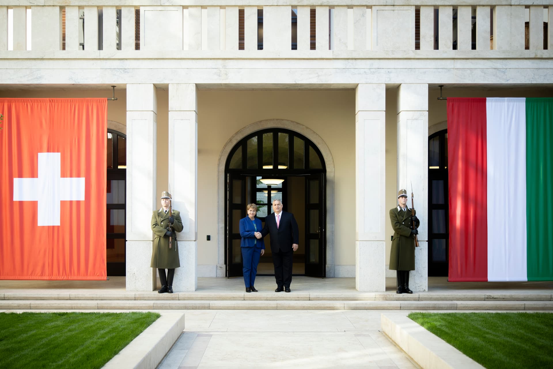 Orbán Viktor a svájci államfővel tárgyalt