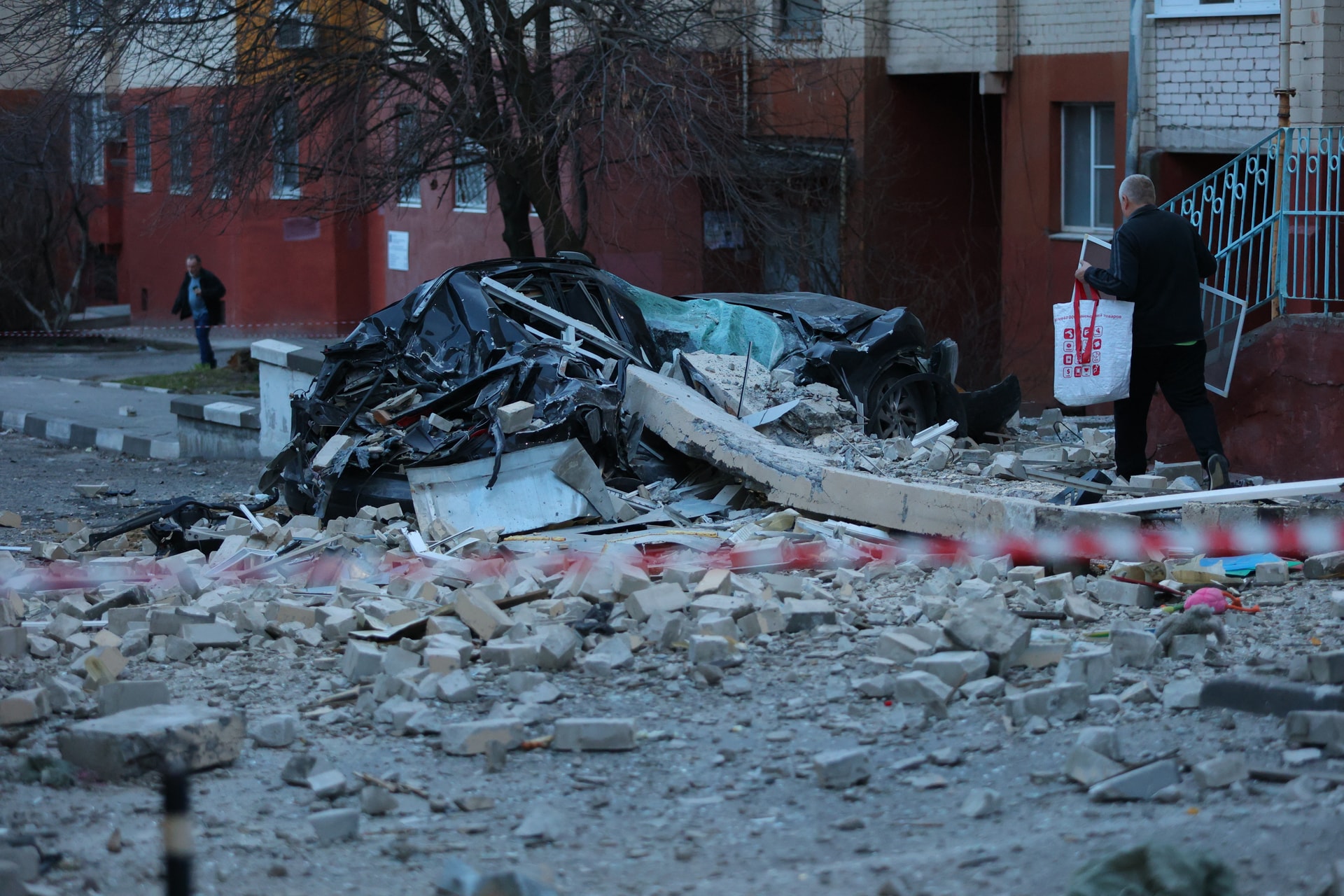 Többen meghaltak az orosz határ menti régiókra mért ukrán támadásokban