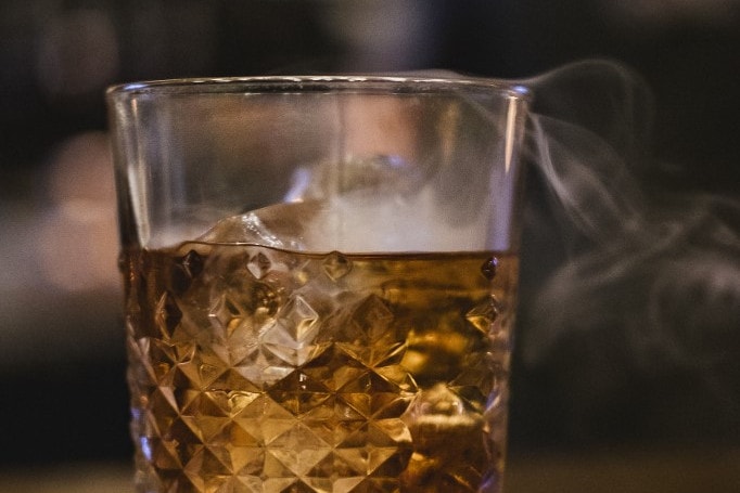 Így kell helyesen inni a whiskyt