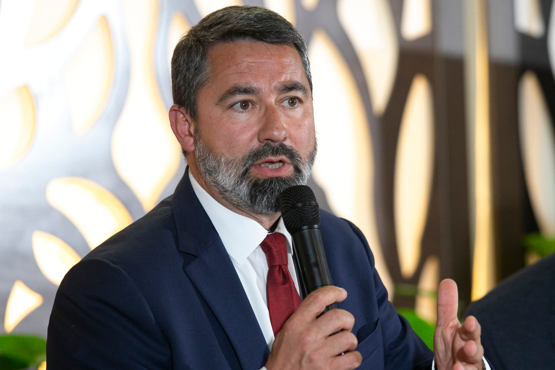 Hidvéghi Balázs: Gyurcsány és Karácsony LMBTQ-aktivistákat szabadítana rá a gyerekekre