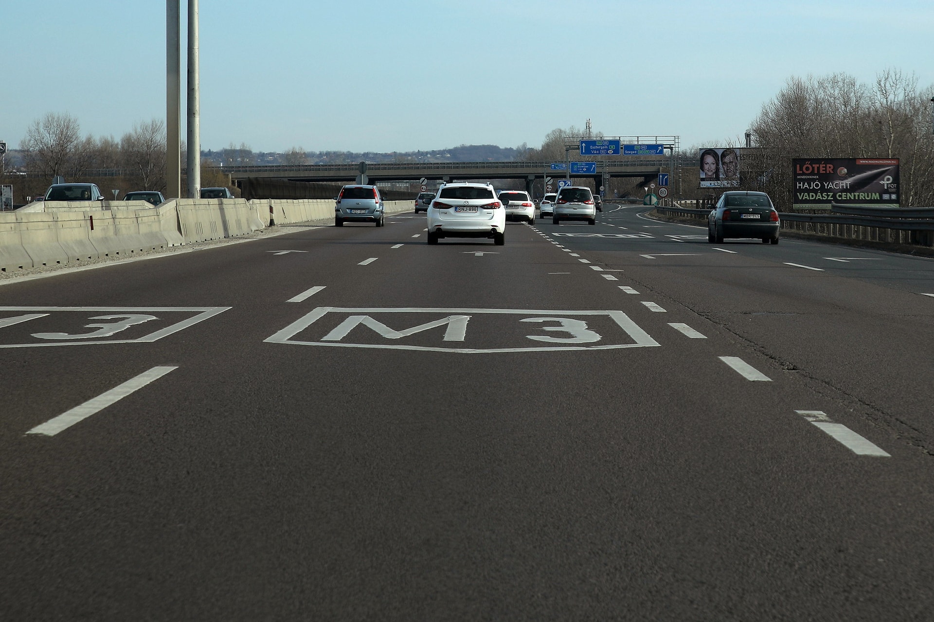 Lezárták az M3-as autópálya Budapest felé vezető oldalát