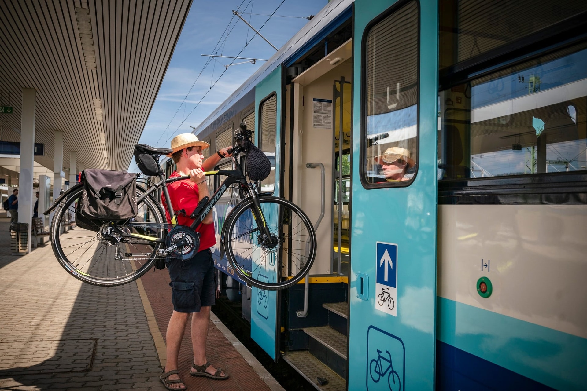 Hétfőn indul az előszezoni vasúti menetrend