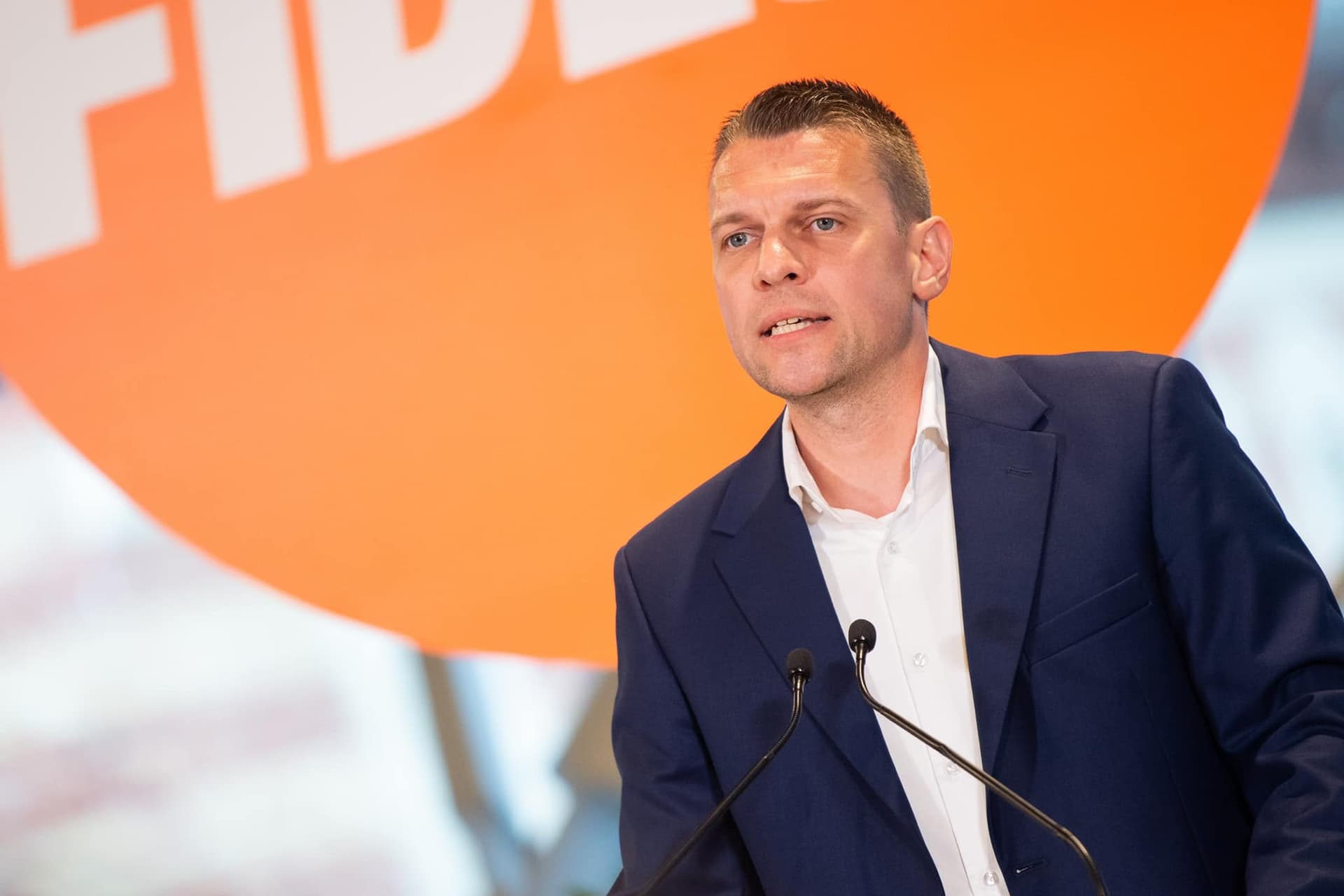 Ukrajna a fegyverszállítás miatt zsarolja Magyarországot