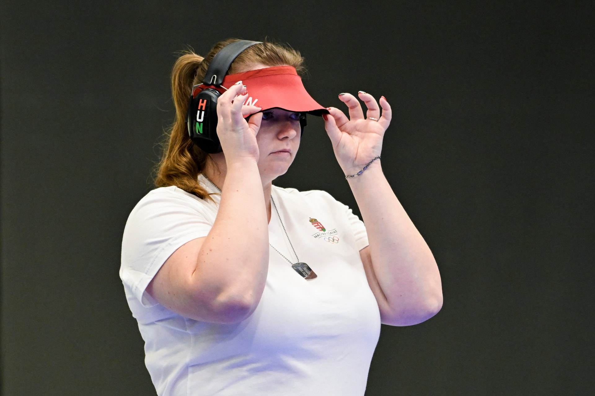 Major Veronika vezet