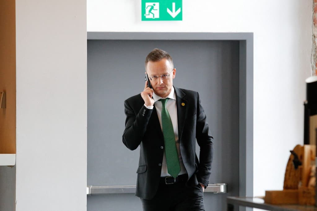 „A hivatalos csatornákon érkező jelzések teljesen ellentétesek az ukrán elnöki tanácsadó nyilatkozatával”