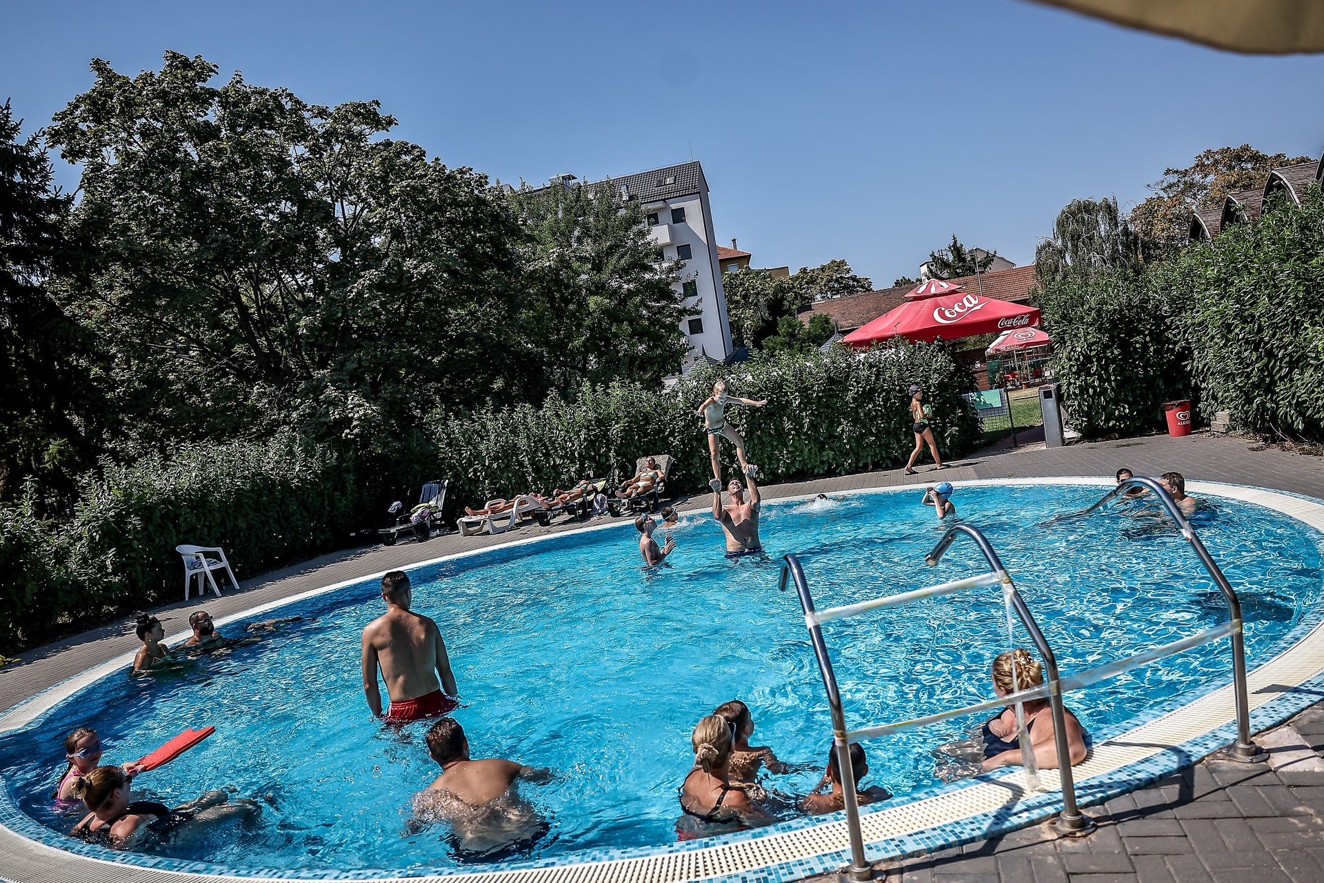 Fertőzés miatt bezártak egy strandot Borsodban
