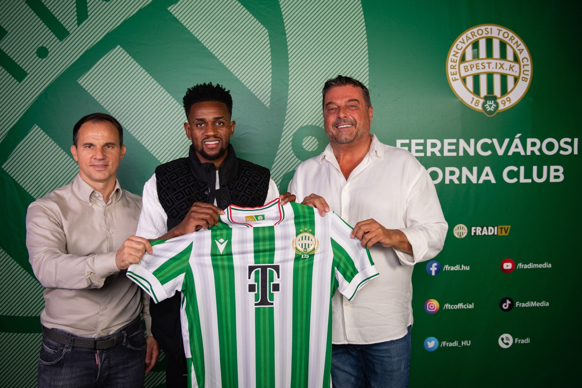 Suriname-i válogatott szélsőt igazolt a Ferencváros