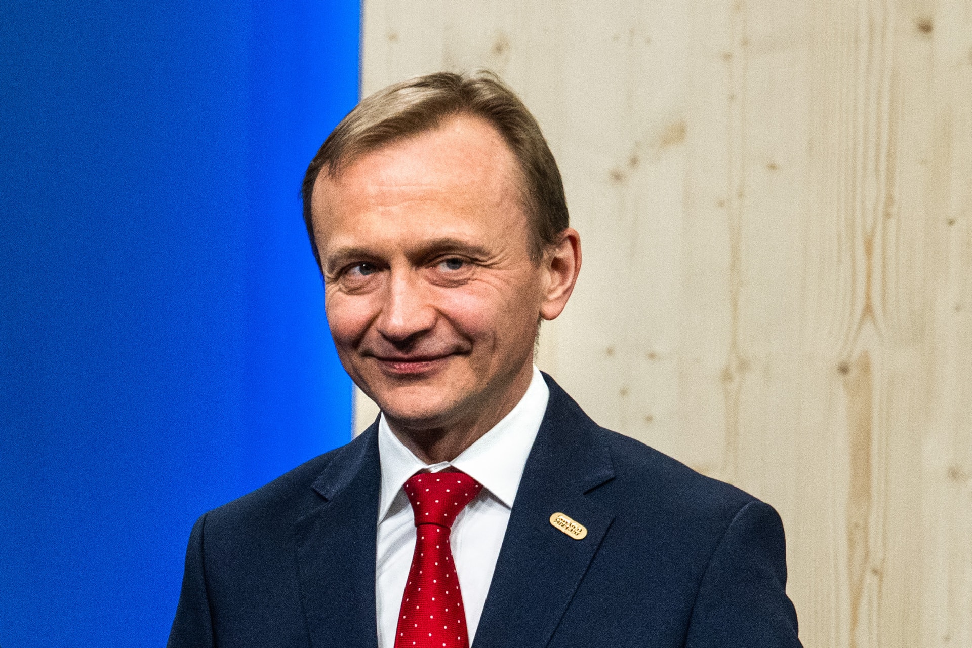 Piotr Serafin elvághatja Magyarországot a brüsszeli támogatásoktól