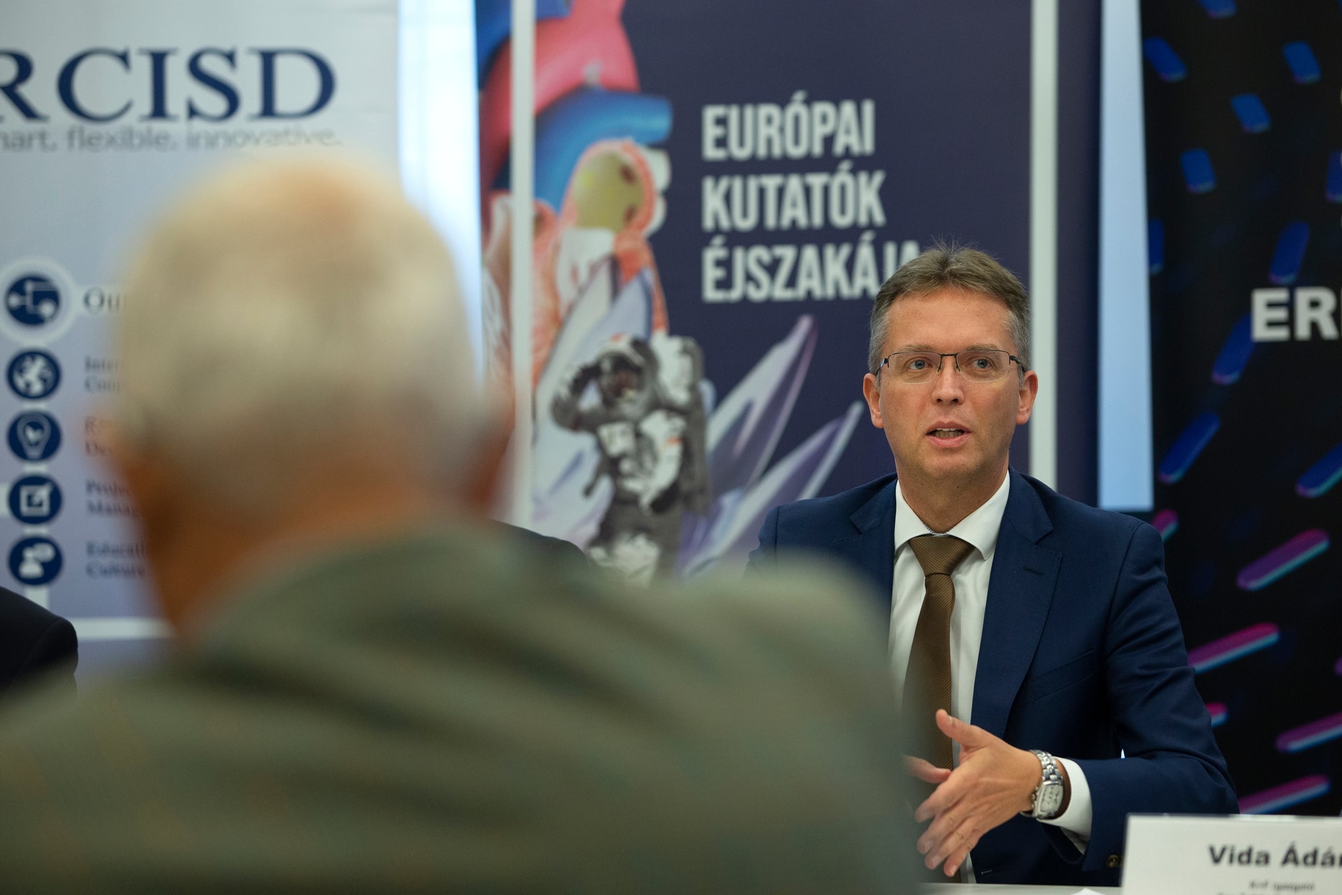 Hankó Balázs: Mintegy 2600 programmal várják országszerte az érdeklődőket a Kutatók éjszakáján