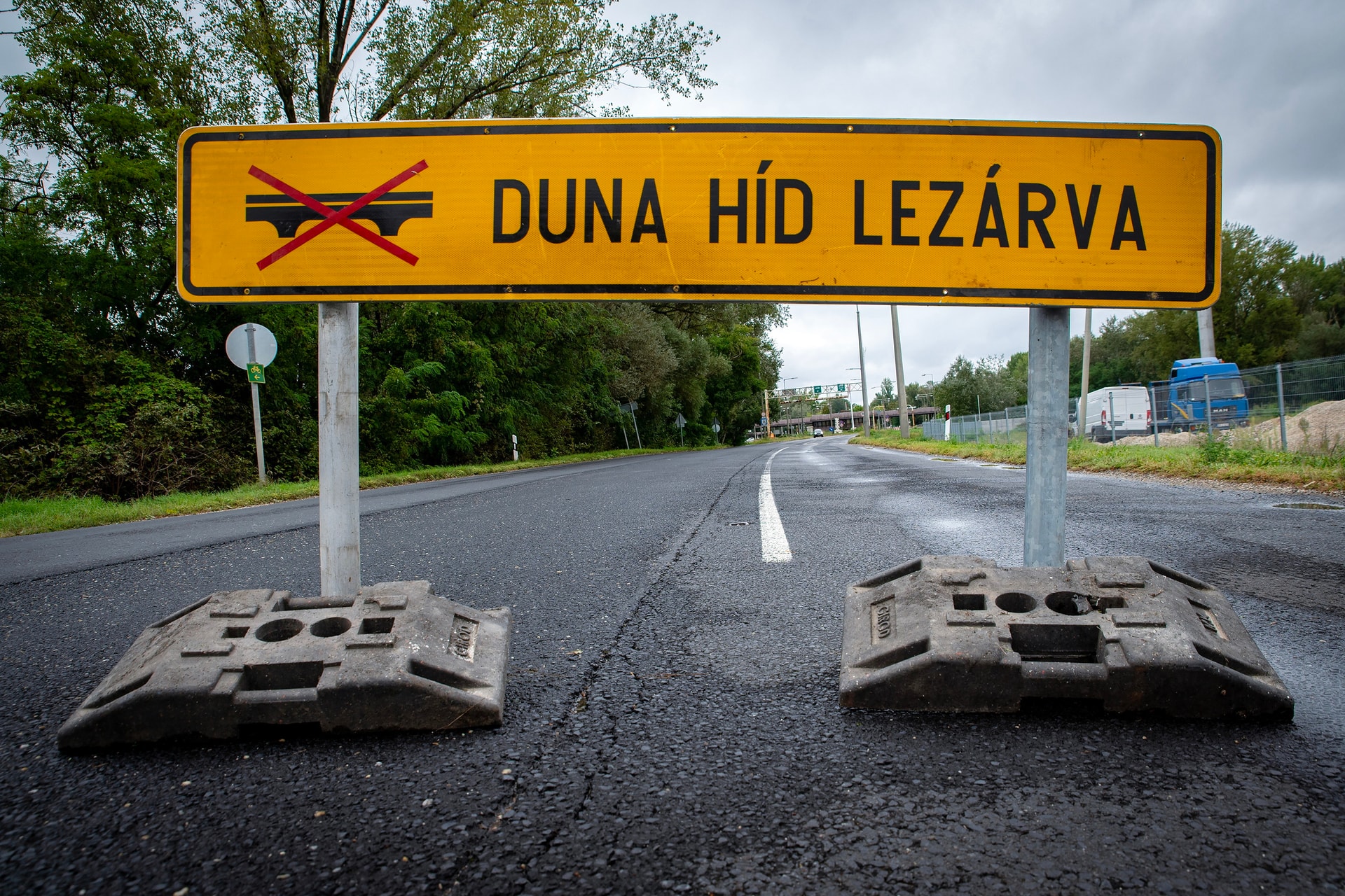 Magyar Közút: Több országos közutat is lezárnak az árvízi helyzet miatt