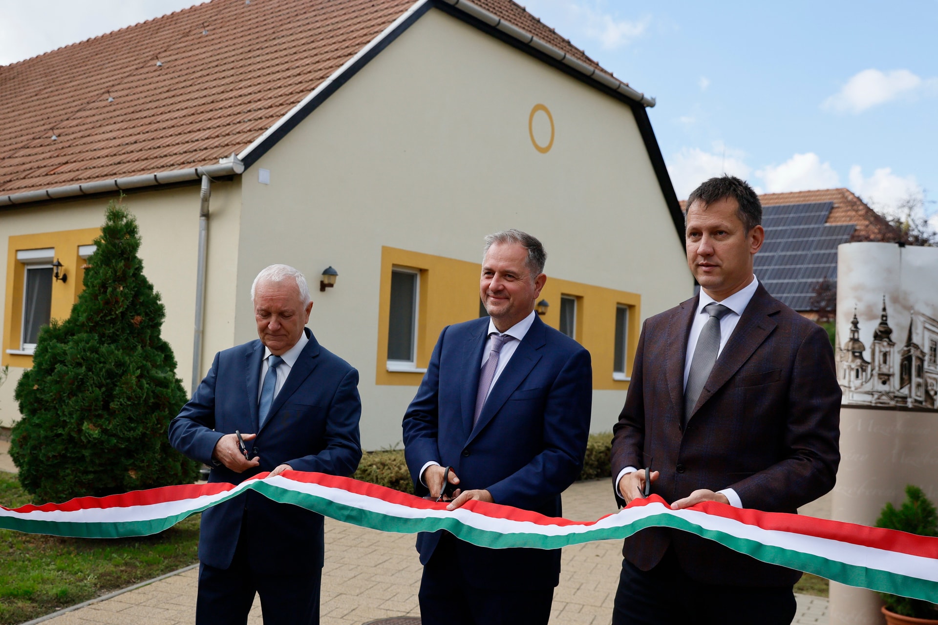 260 milliárd forintot kap az idősellátás