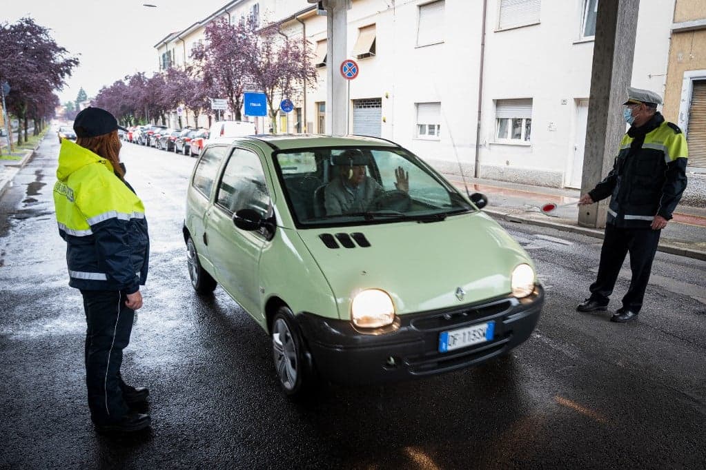 Szlovénia meghosszabbította a határellenőrzést