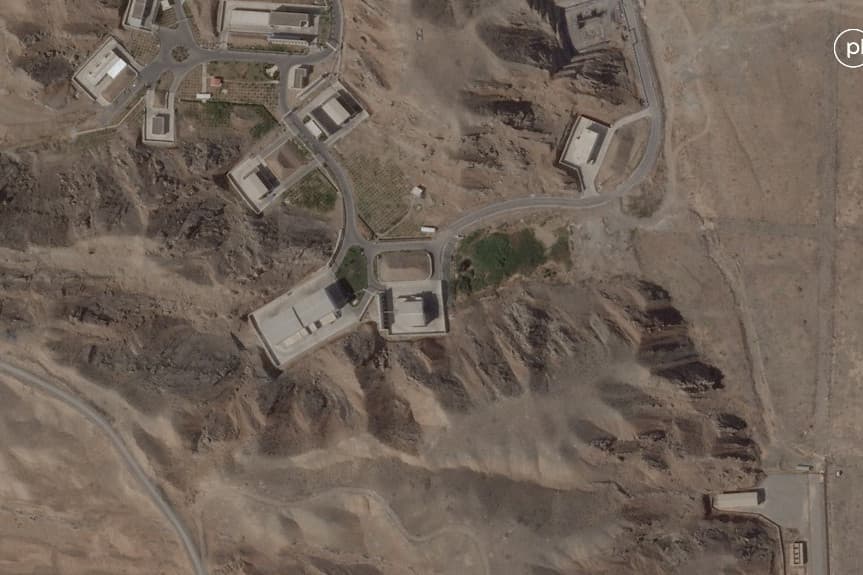 Irán aggódik atomerőműve miatt