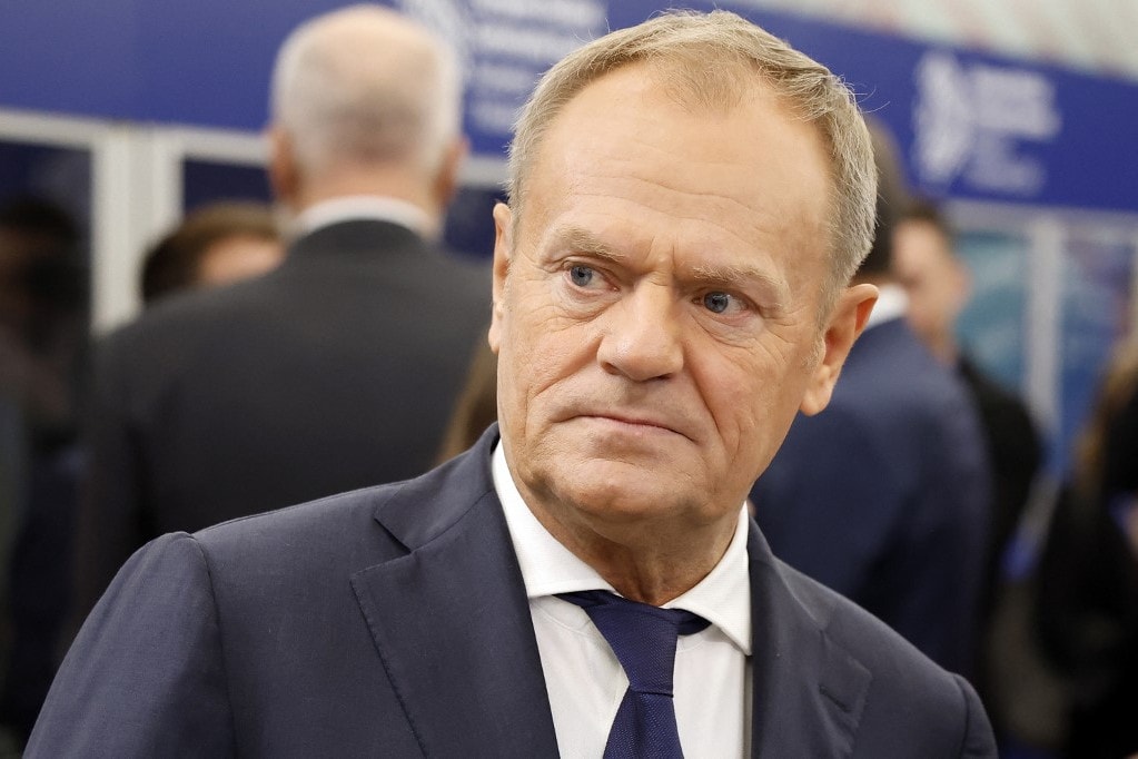 Pofont kapott Tusk – nem is kicsit