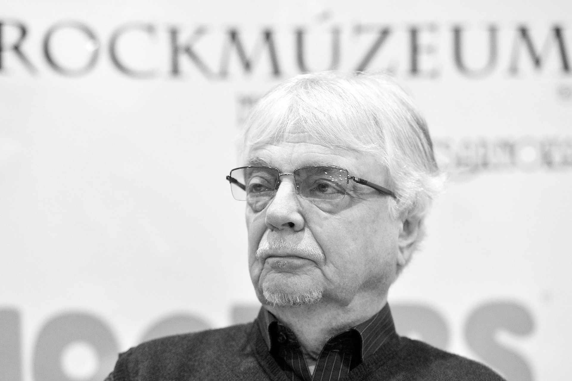 Elhunyt Szörényi Szabolcs