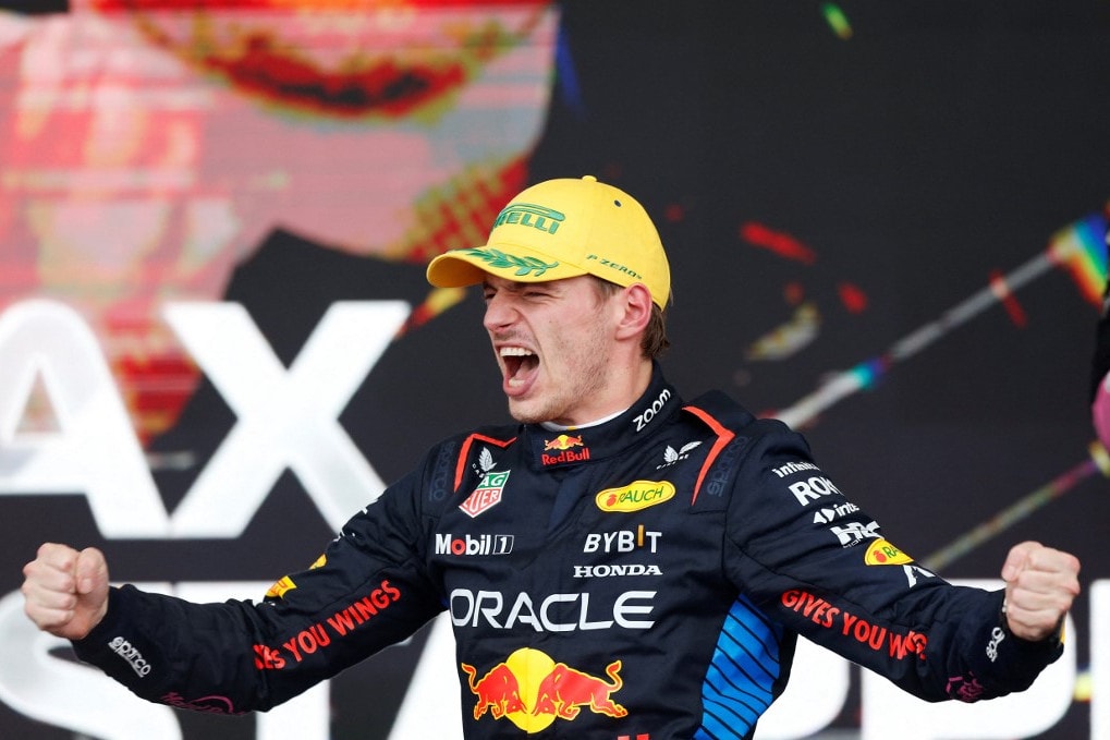 Ennyit keresett tavaly Verstappen és Hamilton