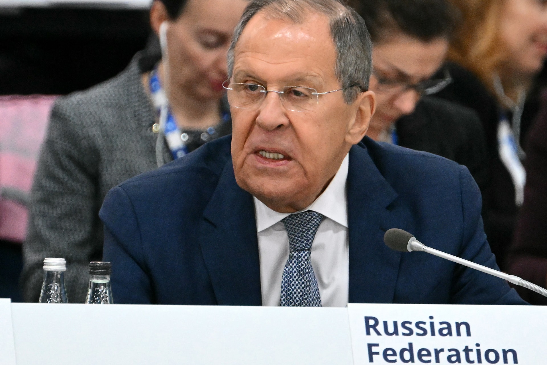 Lavrov szerint az EBESZ a politikai folyamatok peremére szorult