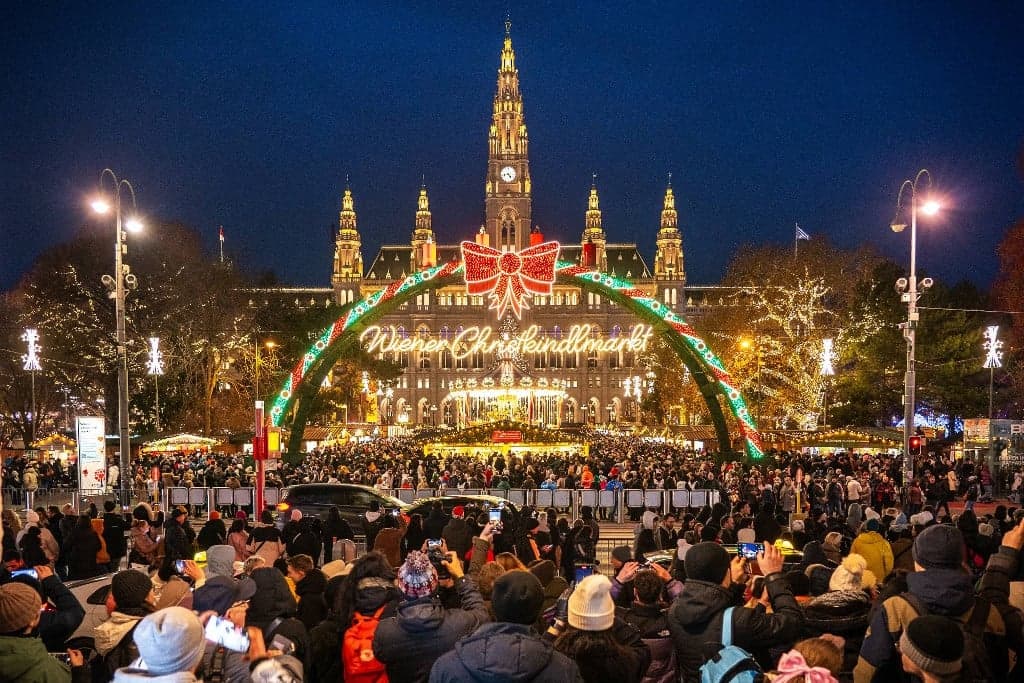 Támadás ért egy karácsonyi vásárt Ausztriában