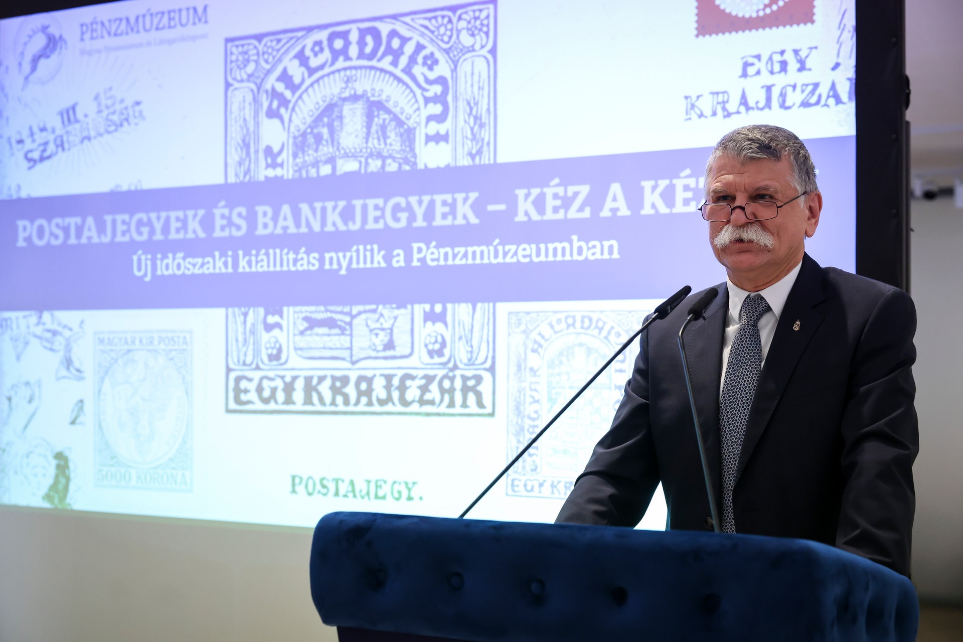 Kéz a Kézben – időszaki kiállítás