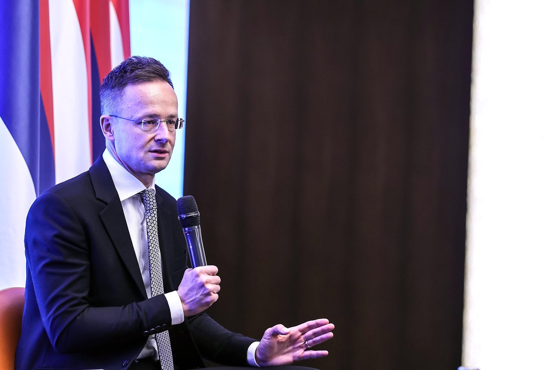 Új remény a békére?