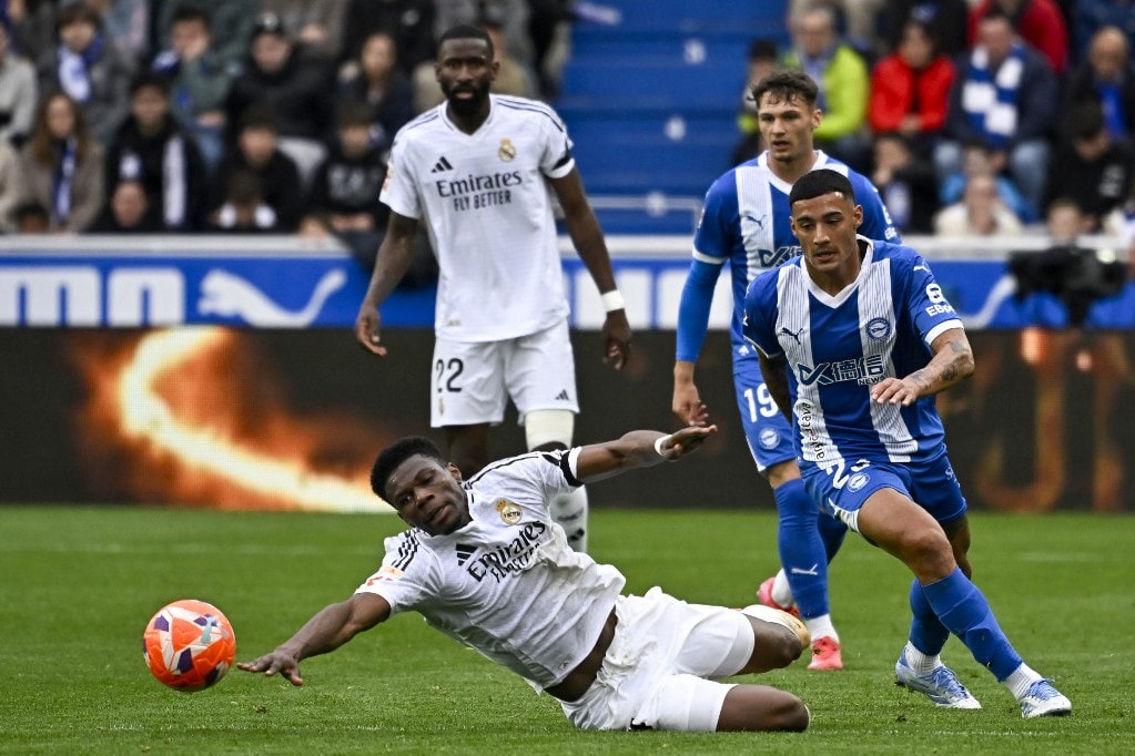 Mbappé kiállítása ellenére is győzött a Real Madrid