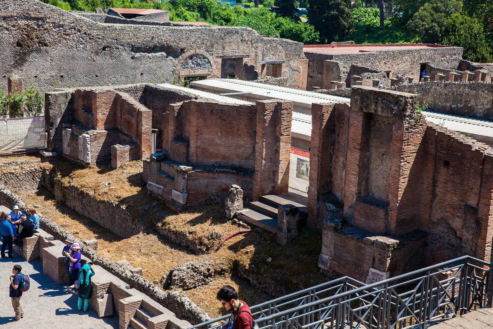 Különleges síremléket tártak fel Pompejiben