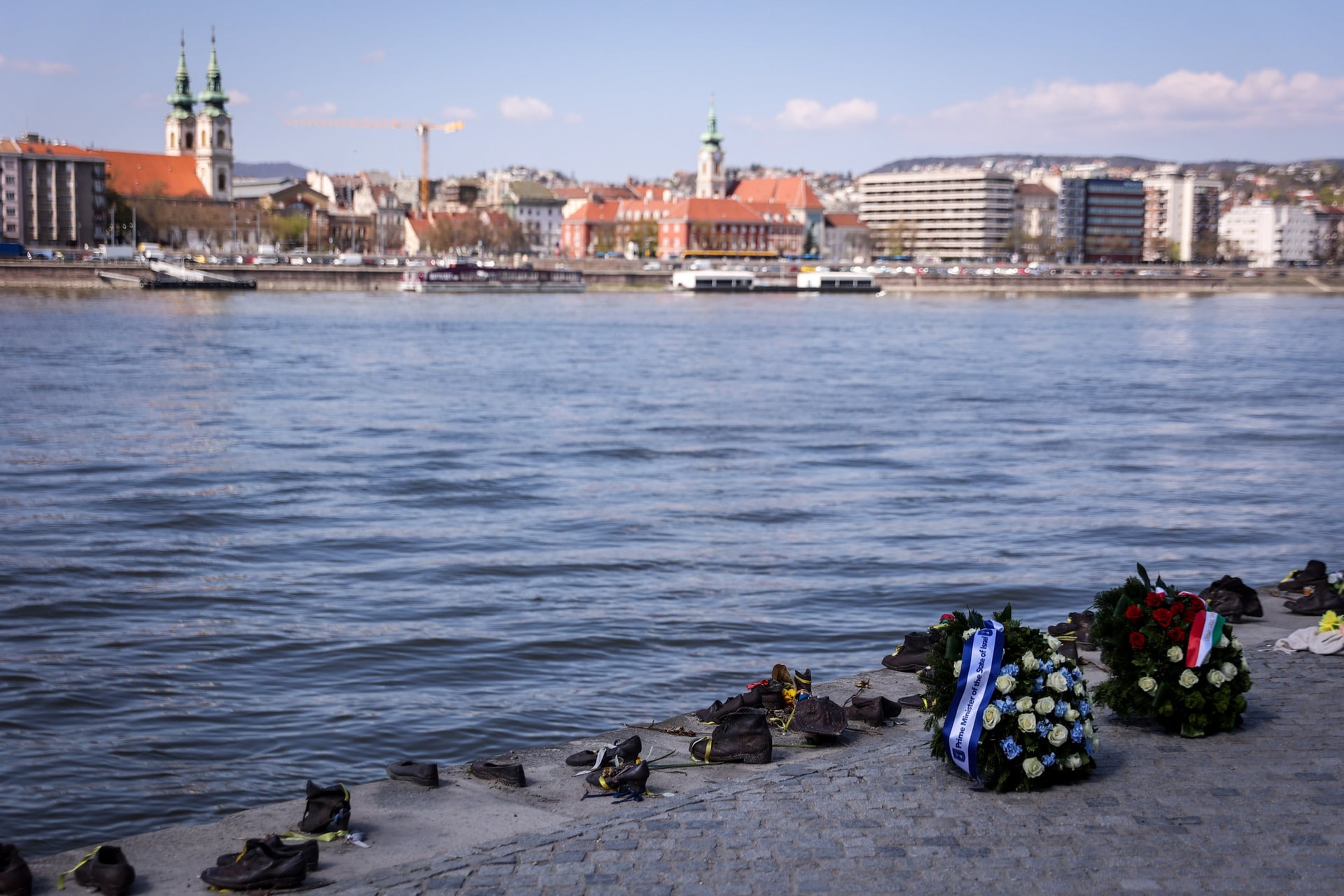 Közös kiállás az emlékezet és az emberi méltóság mellett május 17-én