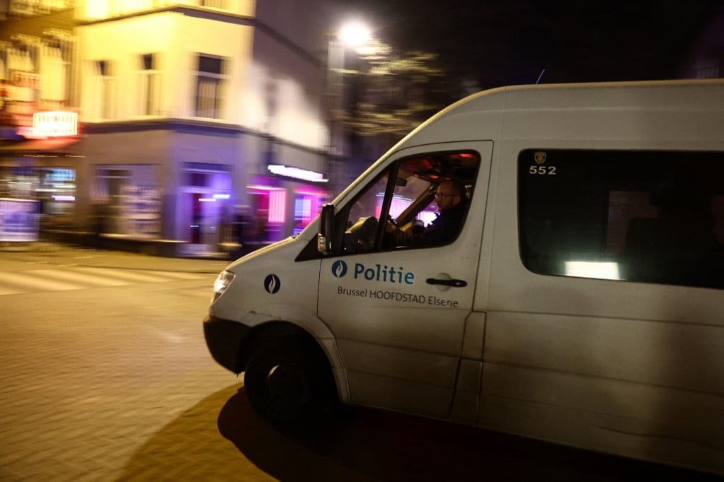 Belgiumban megkéseltek egy férfit, aki előzőleg letépte egy fiatal nő hidzsábját