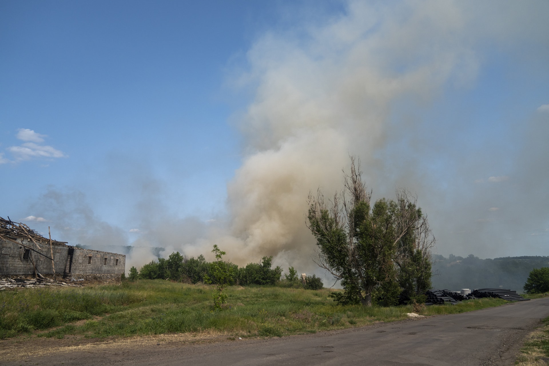 Bombatámadással semmisítettek meg egy ukrán szakaszt