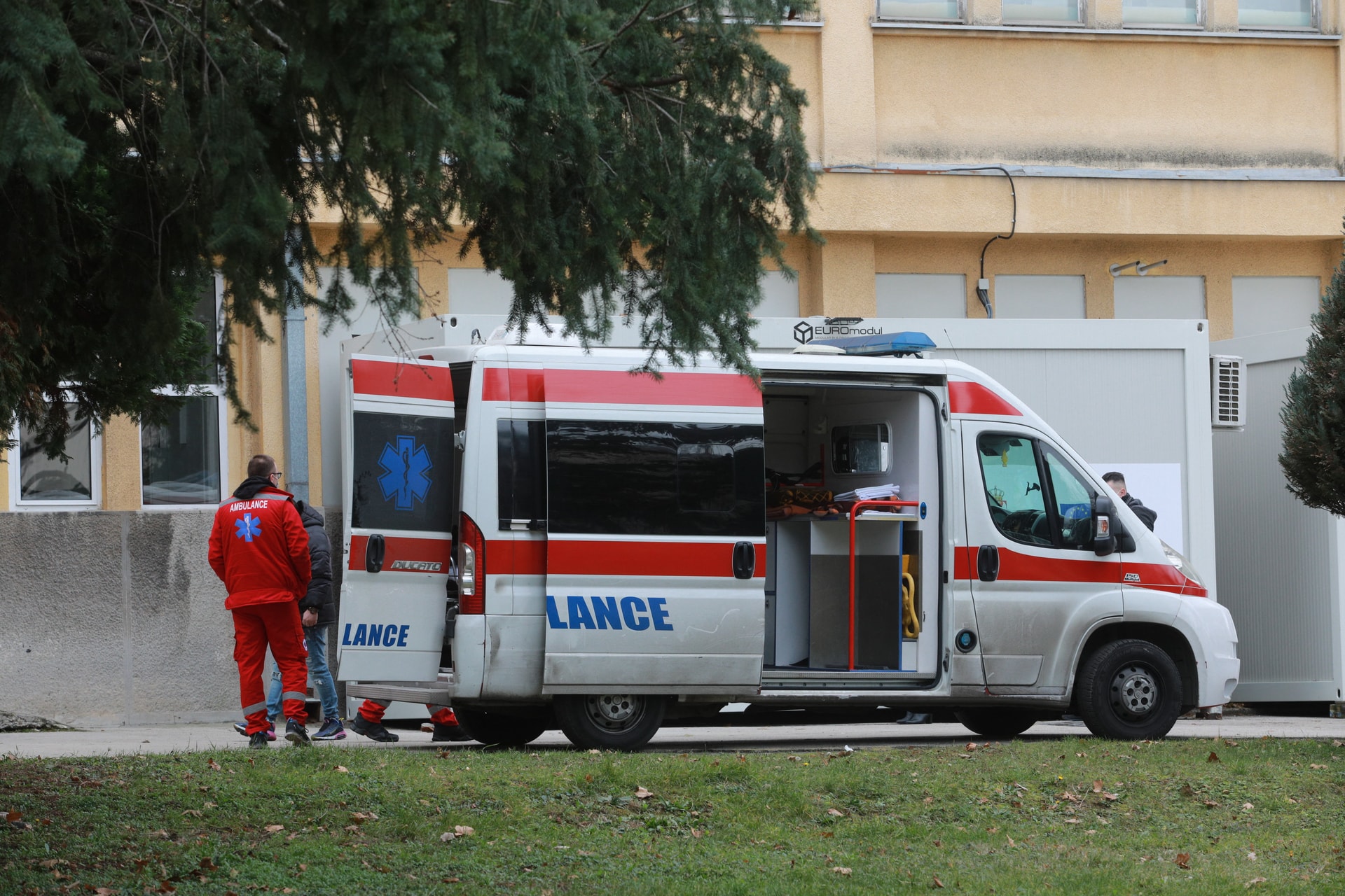 Magyar turistabusz szenvedett balesetet
