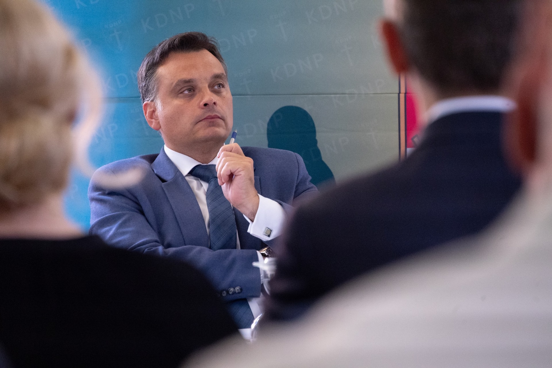 Latorcai Csaba: A kereszt és a kereszténység ma támadás alatt áll Európában