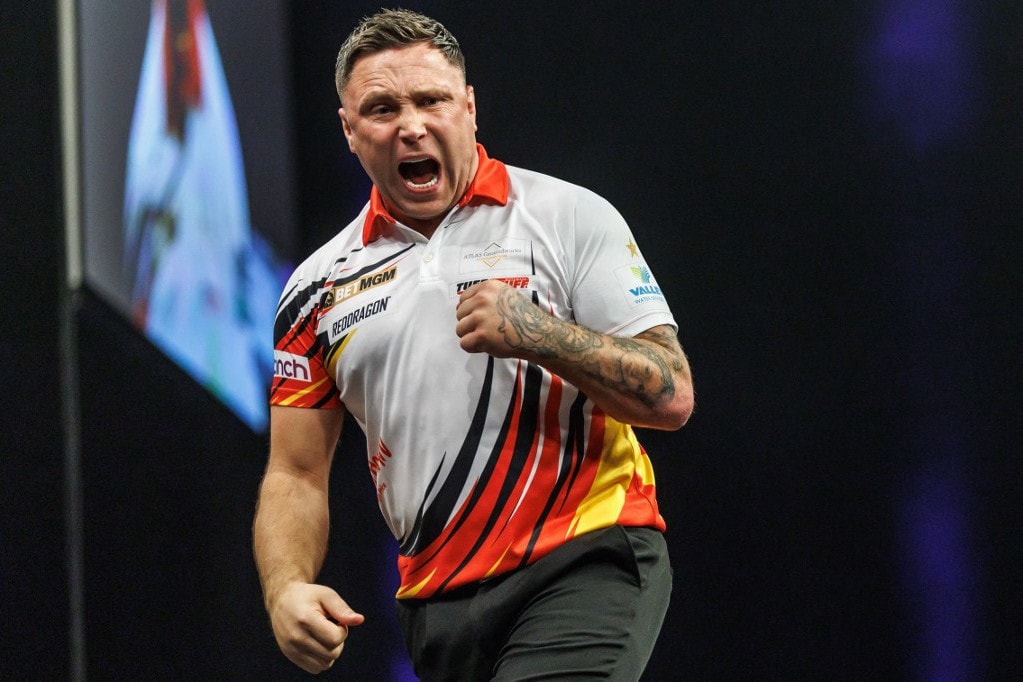 Darts: tovább menetel Price és Van Gerwen