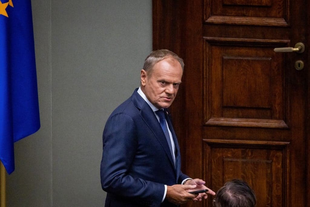 Tusk a temetőbe küldheti partnereit