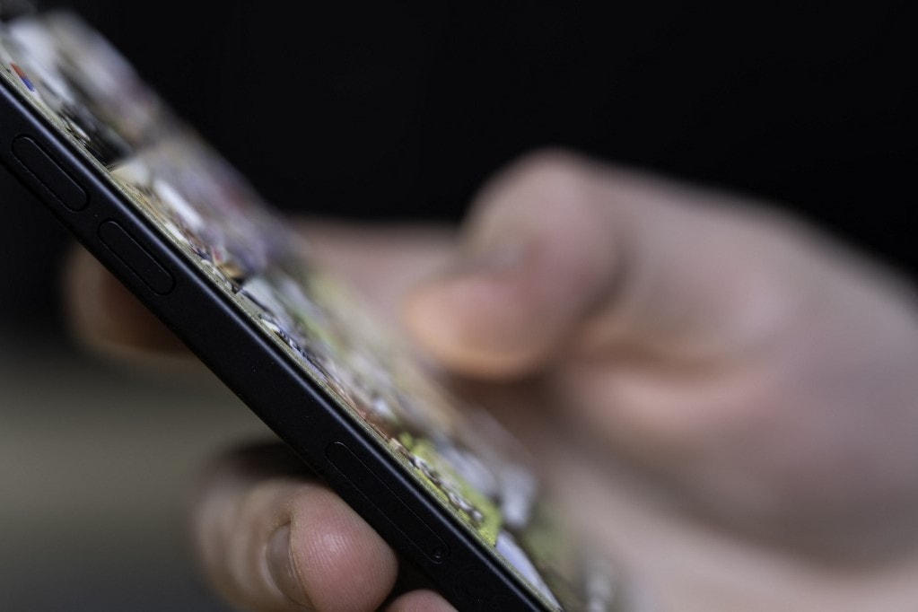 Jó sok pénzt nyúltak le a britektől a román hekkerek