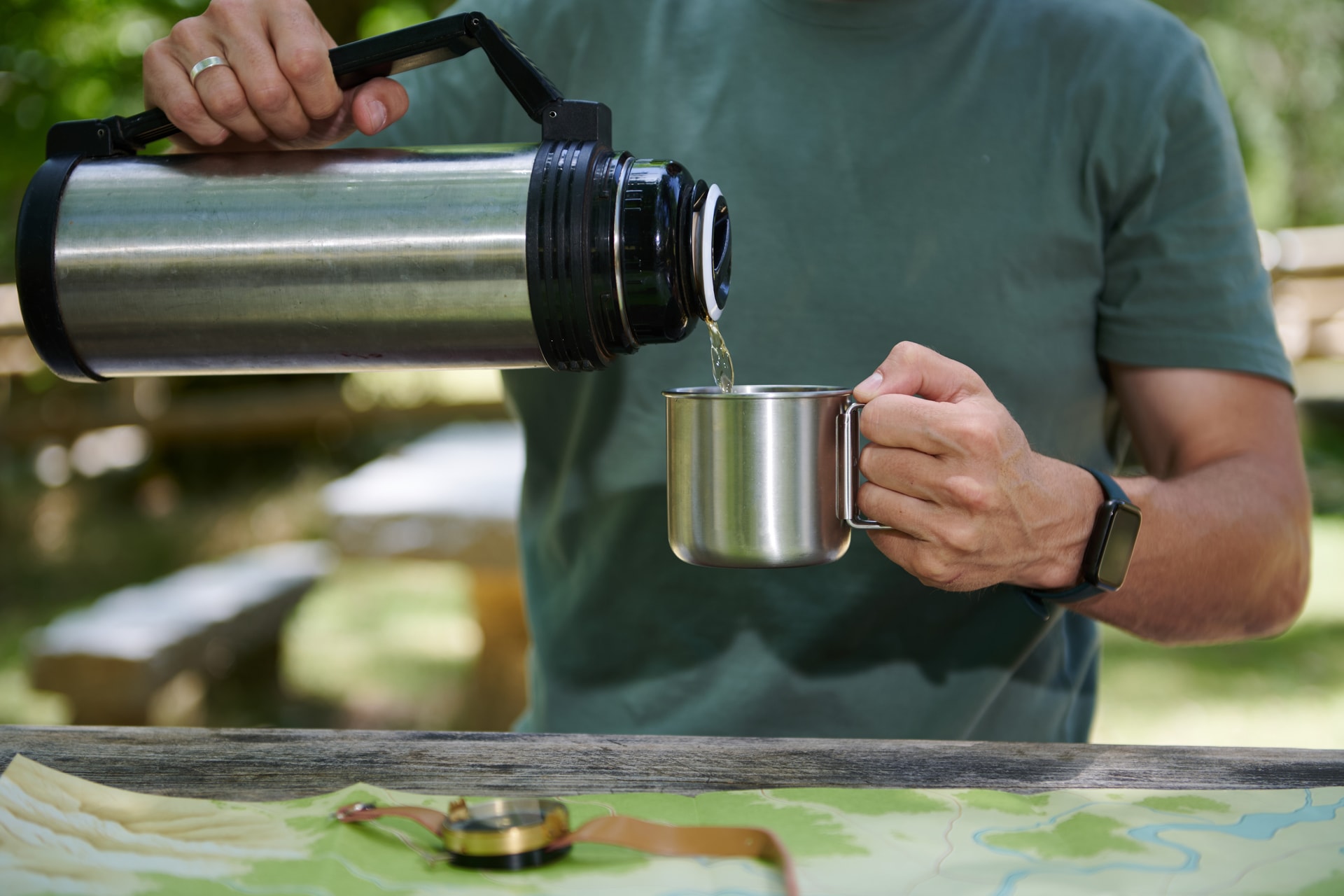 Mennyi ideig tárolható a tea termoszban anélkül, hogy károsítaná az egészségét?