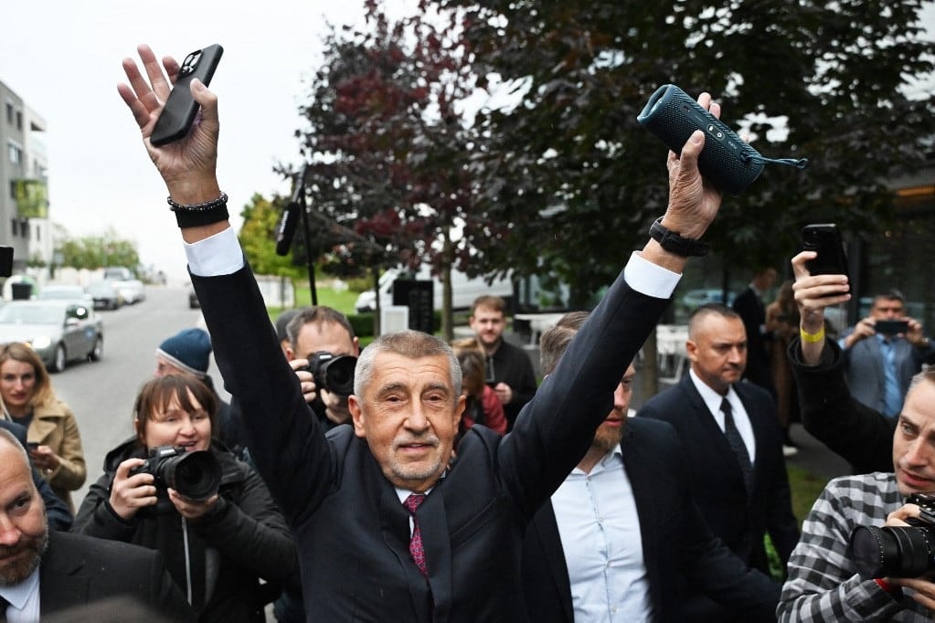 Gratulált Andrej Babisnak a magyar kormányfő