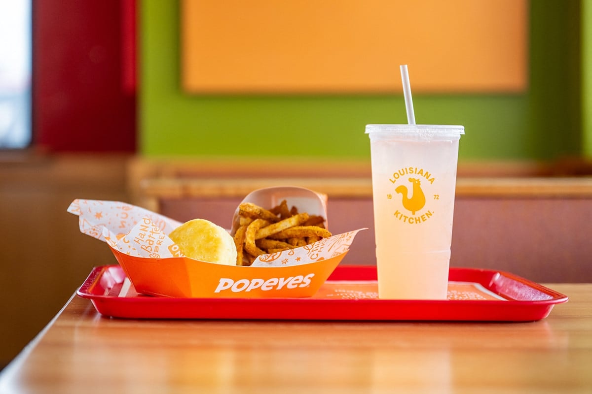 Kiderült, hol és mikor nyit az első magyar Popeyes étterem
