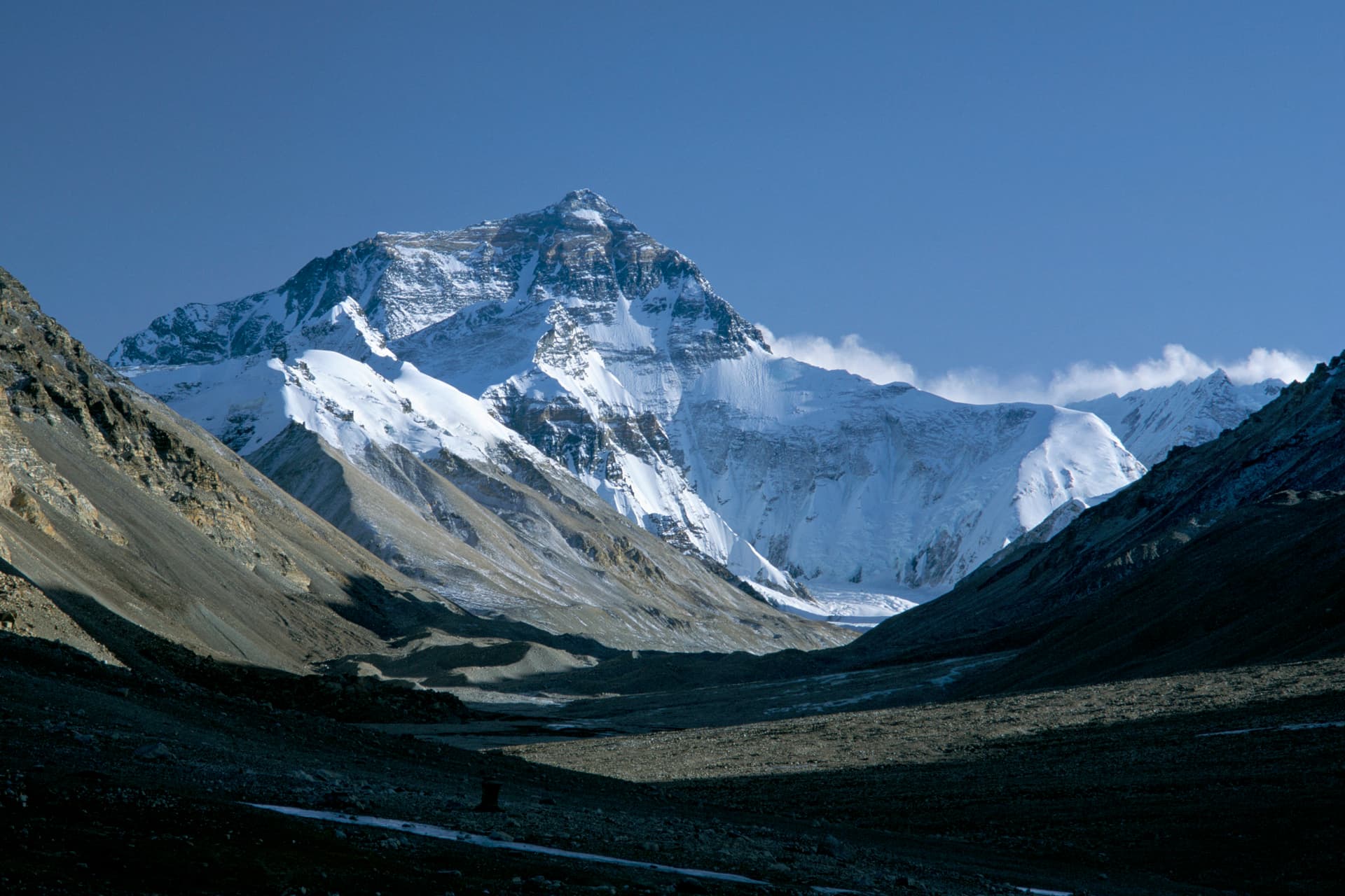 Miért ad ki fura hangot az Everest?