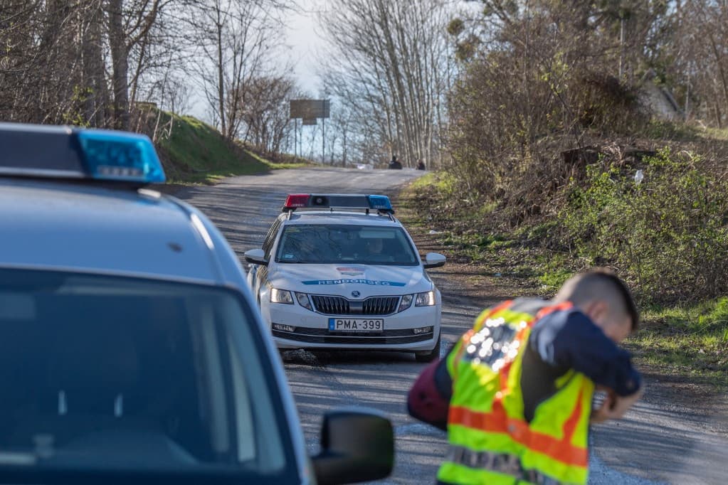 Lezárták az utat Szeged és Sándorfalva között