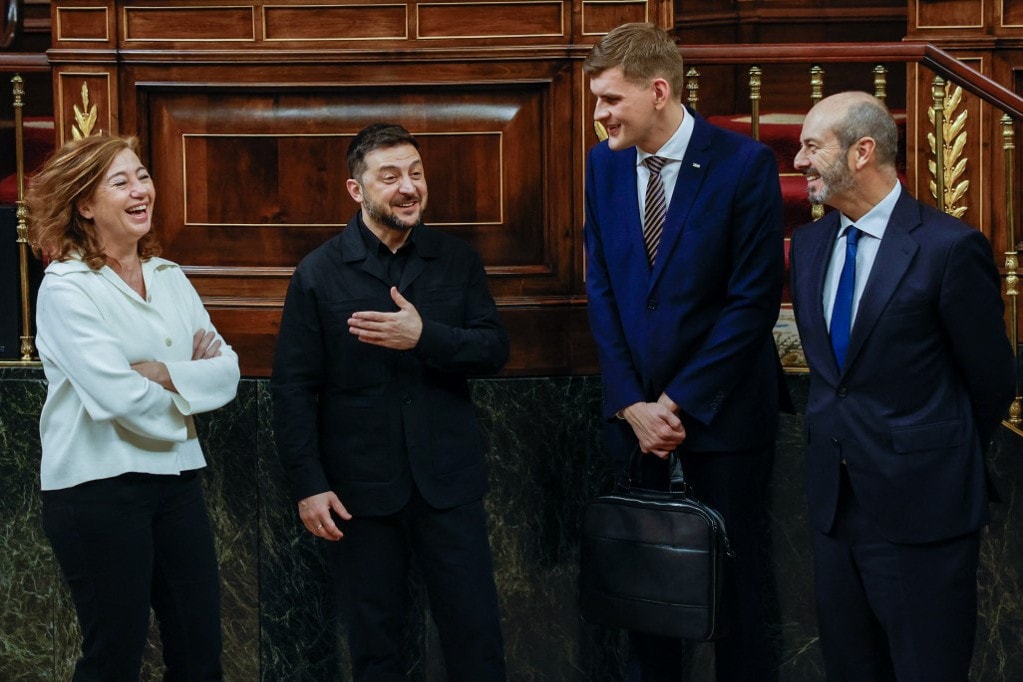Zelenszkij: Felkészültünk a tárgyalások aktivizálására