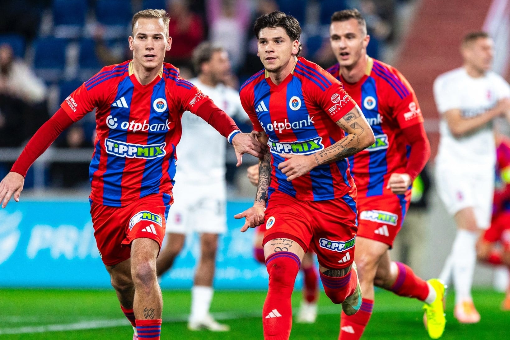 Megint győzött és visszaállt az élre a Vasas