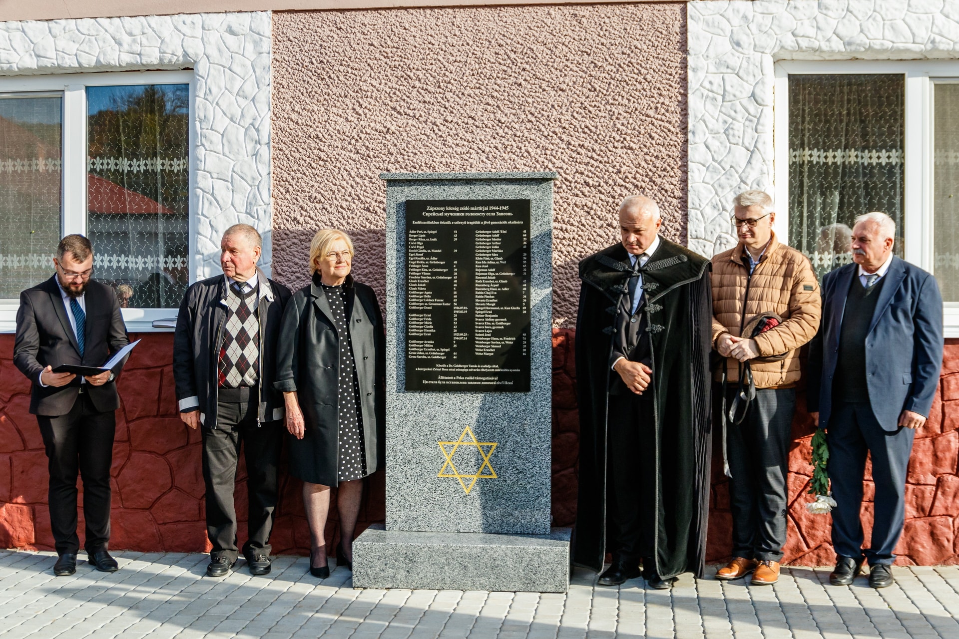 Szili Katalin: Emlékezni kötelesség, felejteni bűn