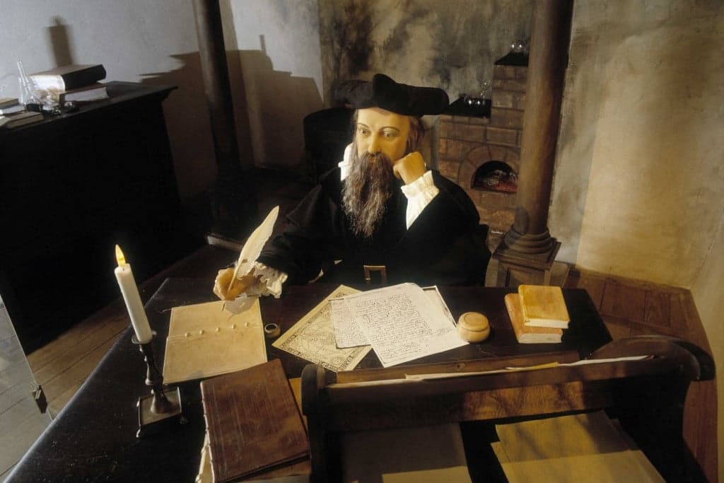 Nostradamus megjósolta a jövőt?