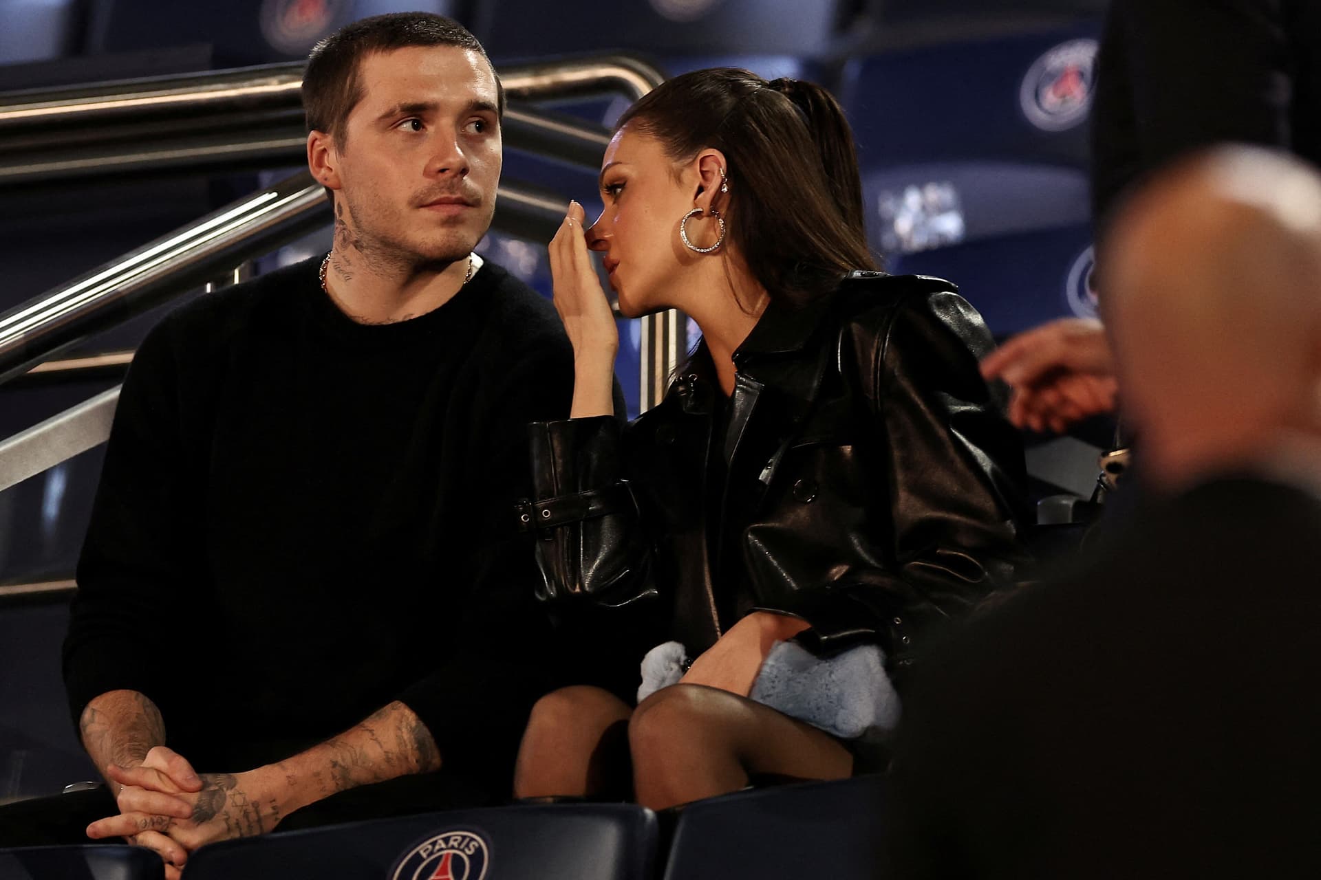 Kitálalt a volt barátnő a Beckham család botrányáról