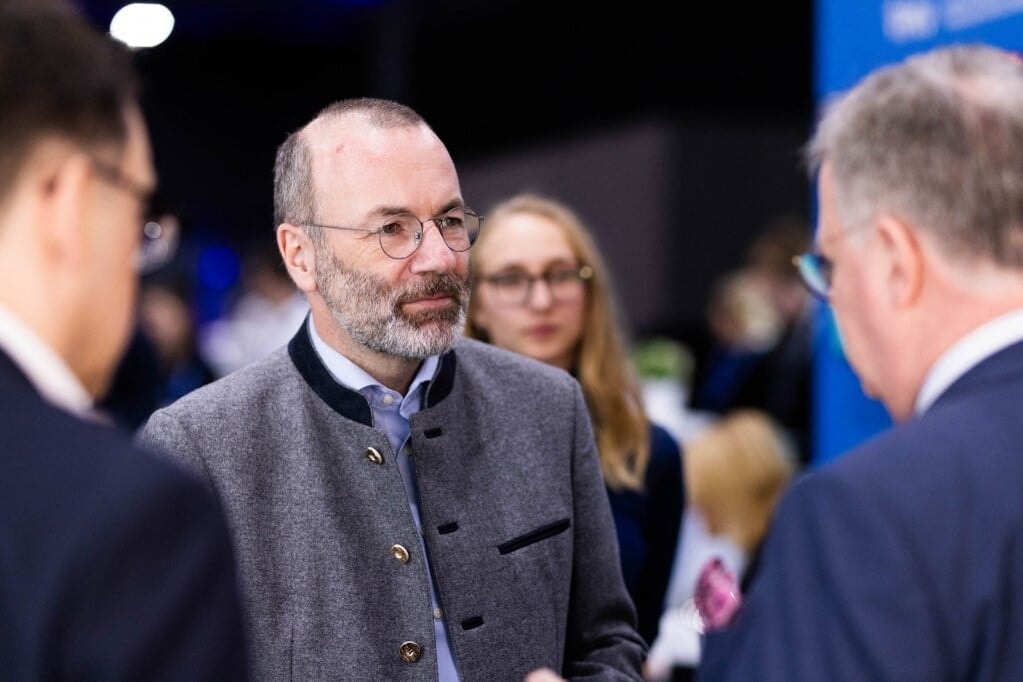 Bizalommal van a magyar kormány felé Manfred Weber