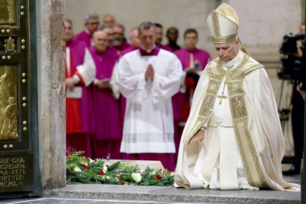 XIV. Leó pápa arra kéri a médiát, hogy mutassa be a háború okozta szenvedést
